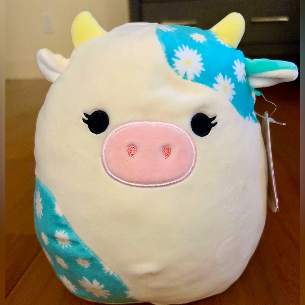 Belana Cow Squishmallow 8” with Flowers NWT